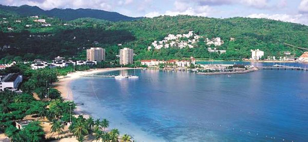 Turtle Beach Towers Apt 22 C - Ocho Rios Exteriér fotografie